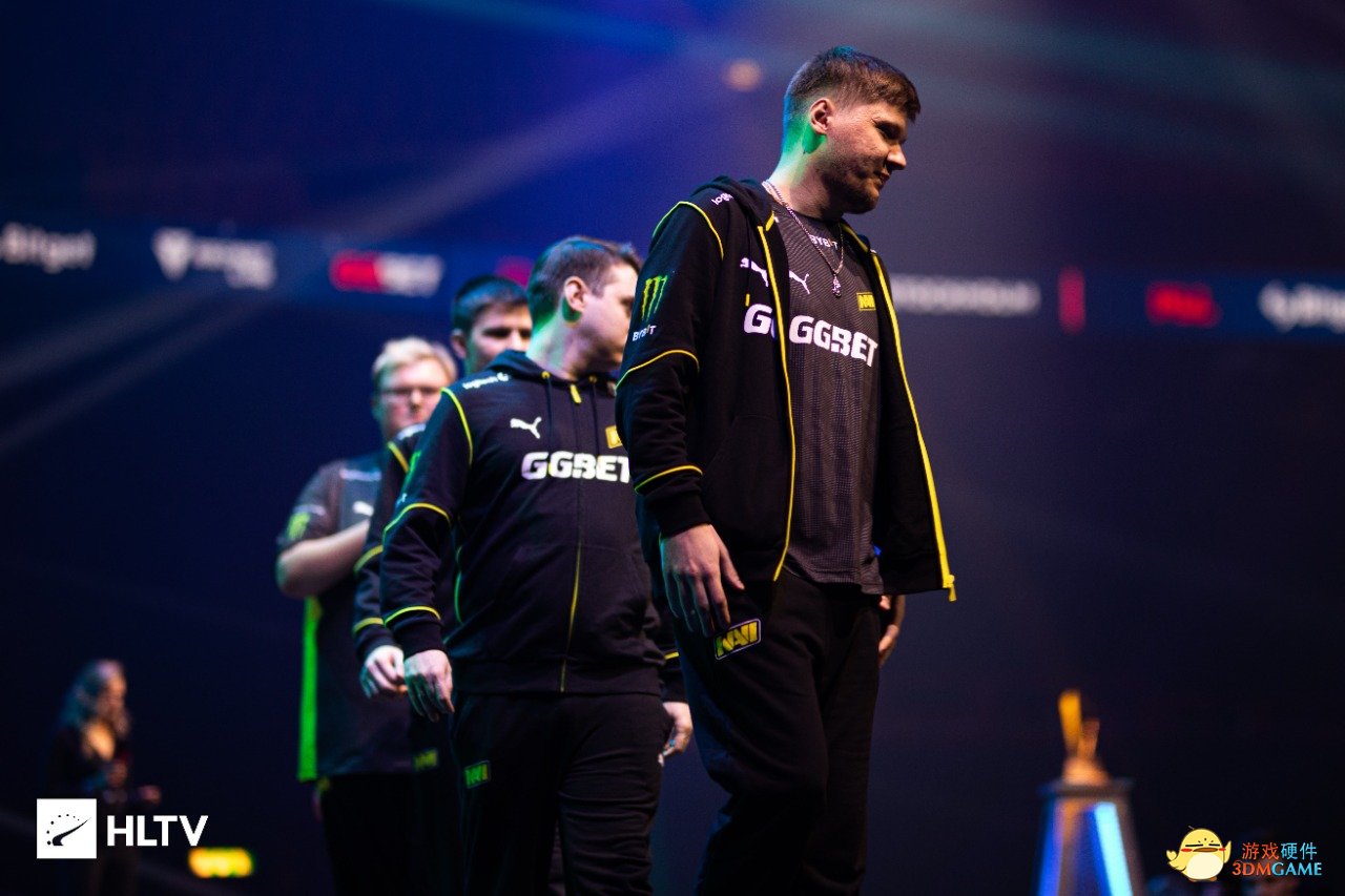 特别是在季 特别是在季