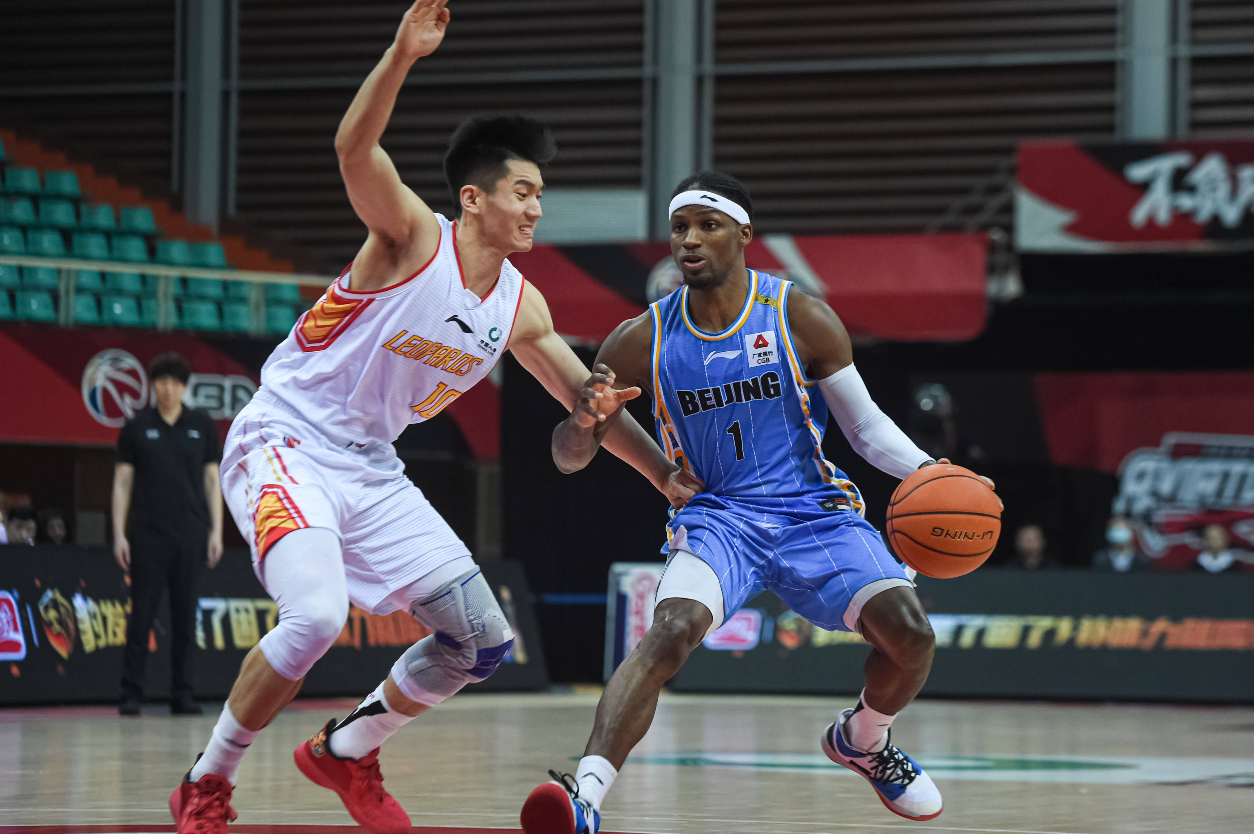 德布劳内在 德布劳内在