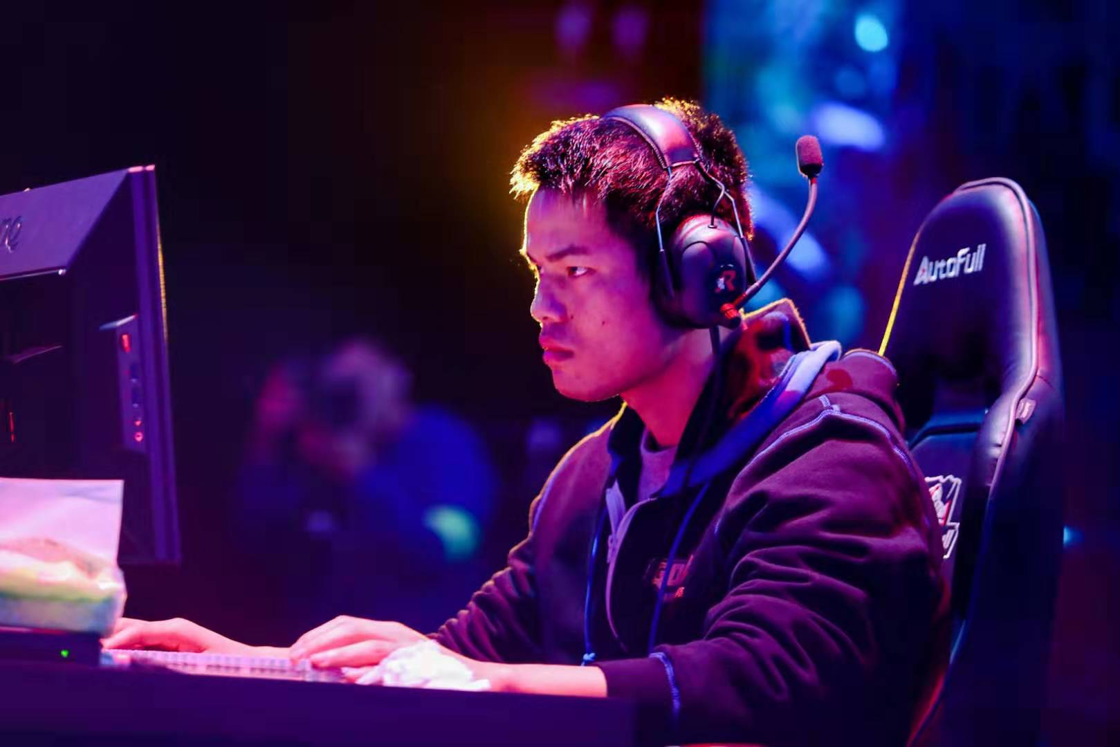 与职业生涯 与职业生涯