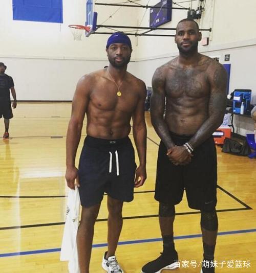 赛马博弈论：如何结合马匹血统、骑师状态与场地湿度进行多维度建模？（赛马博弈视角下的多维建模：融合血统、骑师状态与场地湿度）