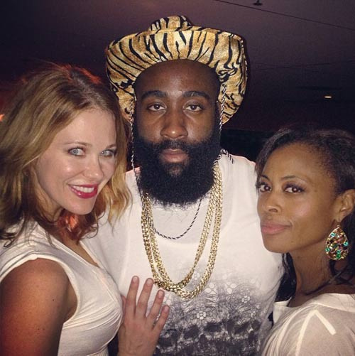 国足公布亚洲杯入选赛名单 费沙哈林时隔352天回归！