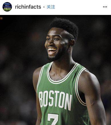 这位年轻前锋不负众望，在皇家马德里5-1战胜皇家贝蒂斯的比赛中，完成了职业生涯首个帽子戏法⚽✨ 来源：GOAL